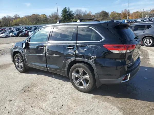 5TDDZRFH9JS836476 2018 TOYOTA HIGHLANDER - Image 2