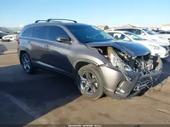 5TDDZRFH9JS854895 2018 TOYOTA HIGHLANDER