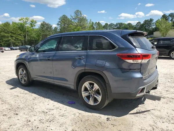 5TDDZRFH9JS864309 2018 TOYOTA HIGHLANDER - Image 2