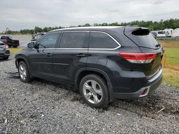 5TDDZRFH9JS865475 2018 TOYOTA HIGHLANDER - Image 2