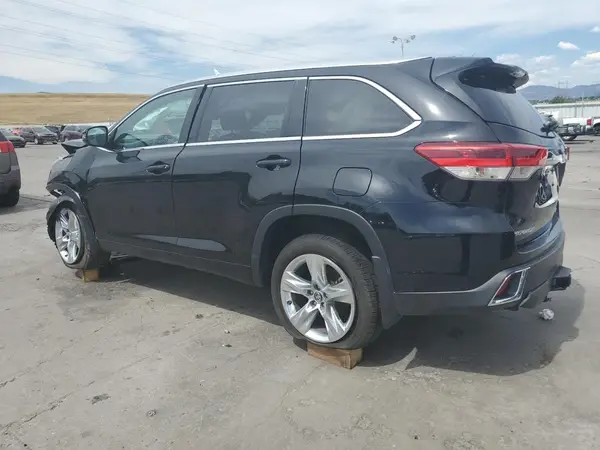 5TDDZRFH9JS868585 2018 TOYOTA HIGHLANDER - Image 2