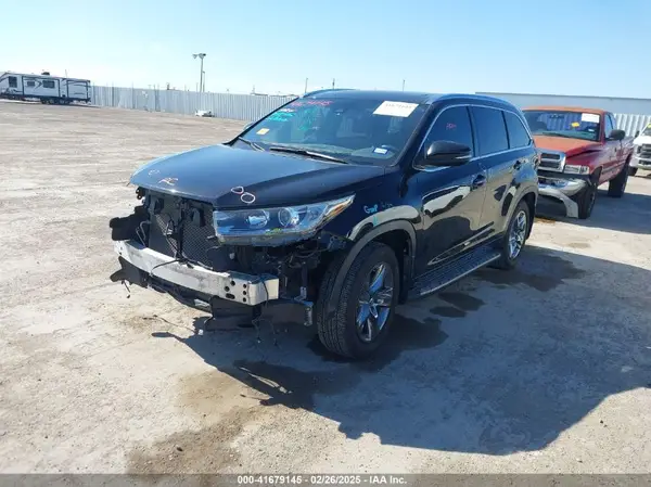 5TDDZRFH9JS884804 2018 TOYOTA HIGHLANDER - Image 2