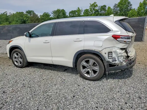 5TDDZRFH9JS888013 2018 TOYOTA HIGHLANDER - Image 2