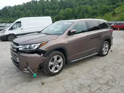5TDDZRFH9JS906459 2018 TOYOTA HIGHLANDER