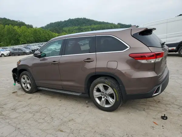 5TDDZRFH9JS906459 2018 TOYOTA HIGHLANDER - Image 2