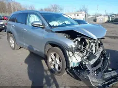 5TDDZRFH9JS914836 2018 TOYOTA HIGHLANDER