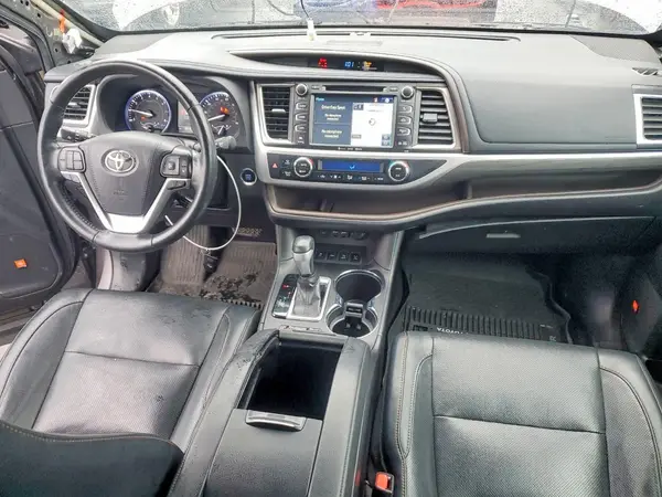 5TDDZRFH9KS703783 2019 TOYOTA HIGHLANDER - Image 8