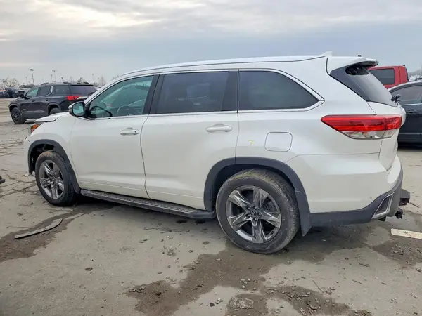 5TDDZRFH9KS720955 2019 TOYOTA HIGHLANDER - Image 2