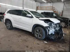 5TDDZRFH9KS733432 2019 TOYOTA HIGHLANDER