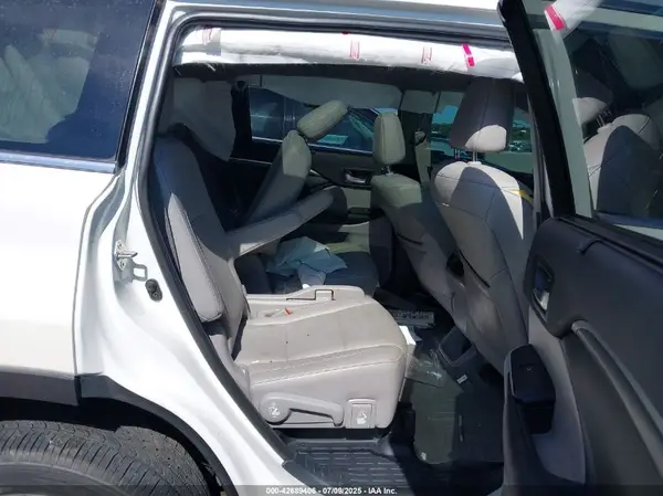 5TDDZRFH9KS742891 2019 TOYOTA HIGHLANDER - Image 8