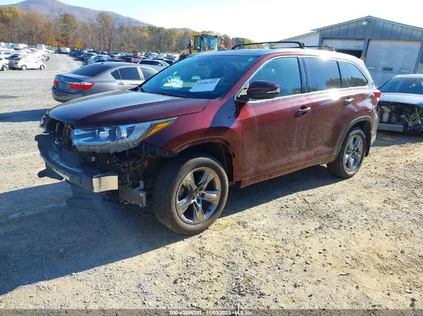 5TDDZRFH9KS745144 2019 TOYOTA HIGHLANDER - Image 2