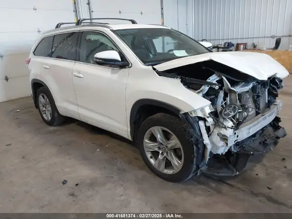 5TDDZRFH9KS932609 2019 TOYOTA HIGHLANDER - Image 1