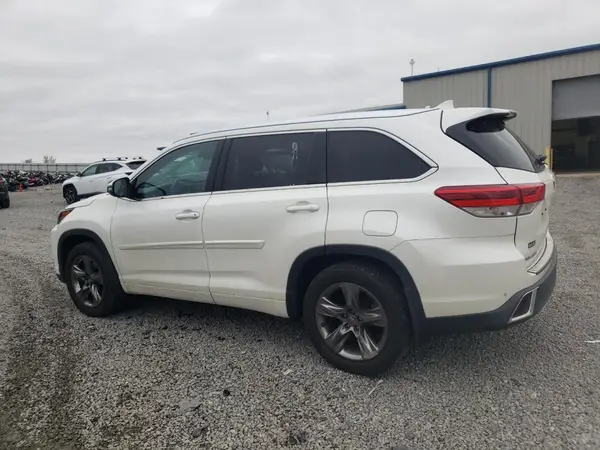 5TDDZRFH9KS945103 2019 TOYOTA HIGHLANDER - Image 2