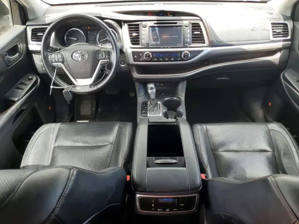 5TDDZRFH9KS956540 2019 TOYOTA HIGHLANDER - Image 8