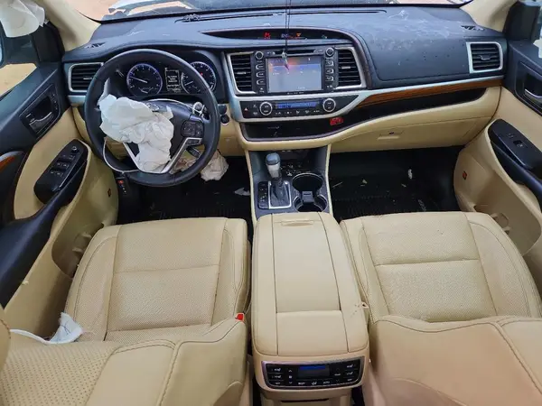 5TDDZRFH9KS957624 2019 TOYOTA HIGHLANDER - Image 8