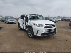 5TDDZRFH9KS967439 2019 TOYOTA HIGHLANDER
