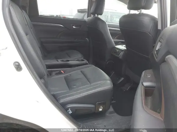 5TDDZRFH9KS967439 2019 TOYOTA HIGHLANDER - Image 8