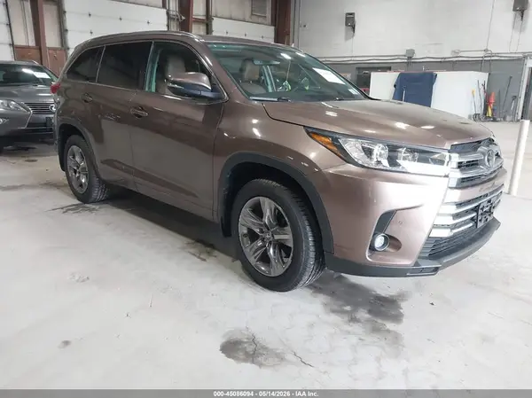 5TDDZRFH9KS986122 2019 TOYOTA HIGHLANDER - Image 1