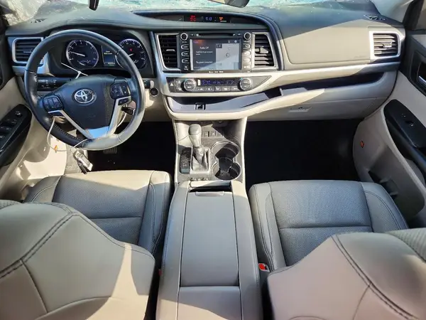 5TDDZRFH9KS993247 2019 TOYOTA HIGHLANDER - Image 8