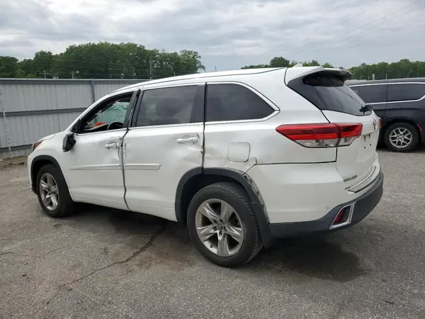5TDDZRFHXHS356568 2017 TOYOTA HIGHLANDER - Image 2