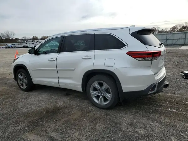 5TDDZRFHXHS377680 2017 TOYOTA HIGHLANDER - Image 2