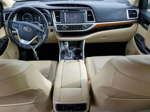 5TDDZRFHXHS377680 2017 TOYOTA HIGHLANDER - Image 8