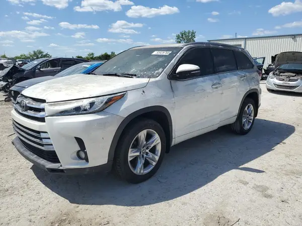 5TDDZRFHXHS381888 2017 TOYOTA HIGHLANDER - Image 1