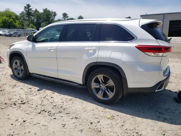 5TDDZRFHXHS413030 2017 TOYOTA HIGHLANDER - Image 2