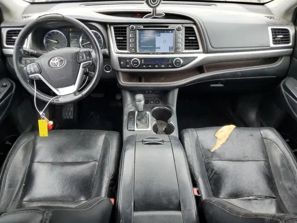 5TDDZRFHXHS420009 2017 TOYOTA HIGHLANDER - Image 8