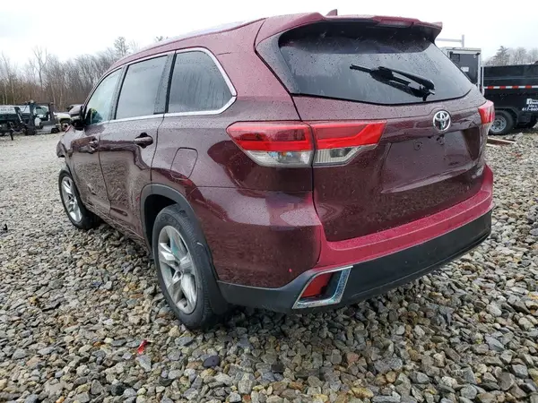 5TDDZRFHXHS471879 2017 TOYOTA HIGHLANDER - Image 2