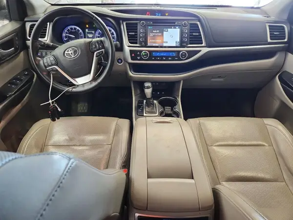 5TDDZRFHXJS493077 2018 TOYOTA HIGHLANDER - Image 8