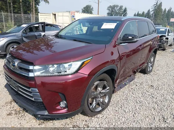 5TDDZRFHXJS811294 2018 TOYOTA HIGHLANDER - Image 2