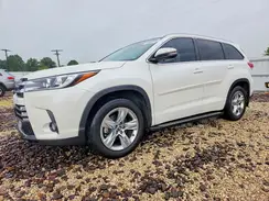 5TDDZRFHXJS821923 2018 TOYOTA HIGHLANDER