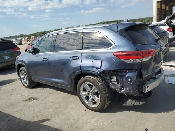 5TDDZRFHXJS832999 2018 TOYOTA HIGHLANDER - Image 2
