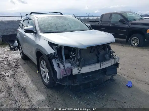 5TDDZRFHXJS847230 2018 TOYOTA HIGHLANDER - Image 1