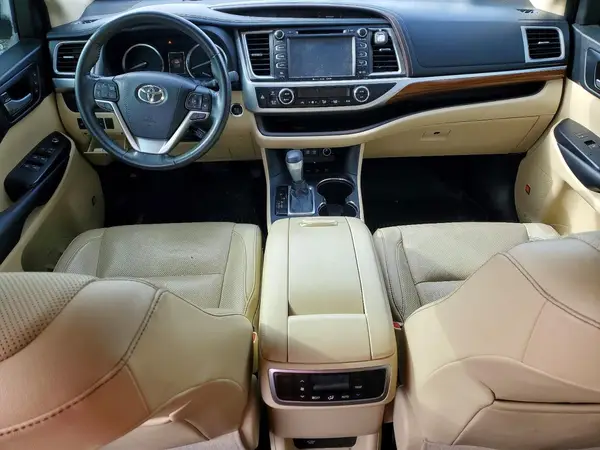 5TDDZRFHXJS851715 2018 TOYOTA HIGHLANDER - Image 8