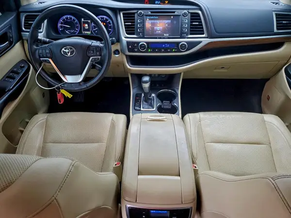 5TDDZRFHXJS861211 2018 TOYOTA HIGHLANDER - Image 8