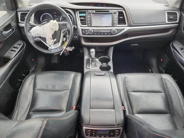 5TDDZRFHXJS872029 2018 TOYOTA HIGHLANDER - Image 8