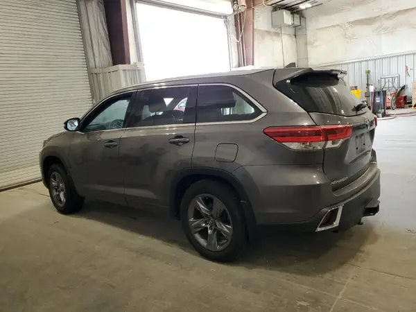 5TDDZRFHXJS876405 2018 TOYOTA HIGHLANDER - Image 2
