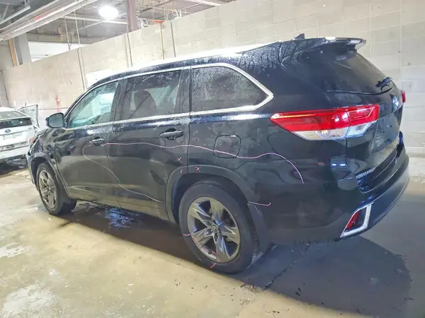 5TDDZRFHXJS883242 2018 TOYOTA HIGHLANDER - Image 2