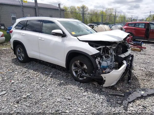 5TDDZRFHXKS708572 2019 TOYOTA HIGHLANDER - Image 1