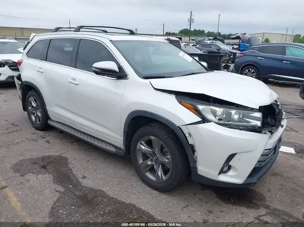 5TDDZRFHXKS710757 2019 TOYOTA HIGHLANDER - Image 1