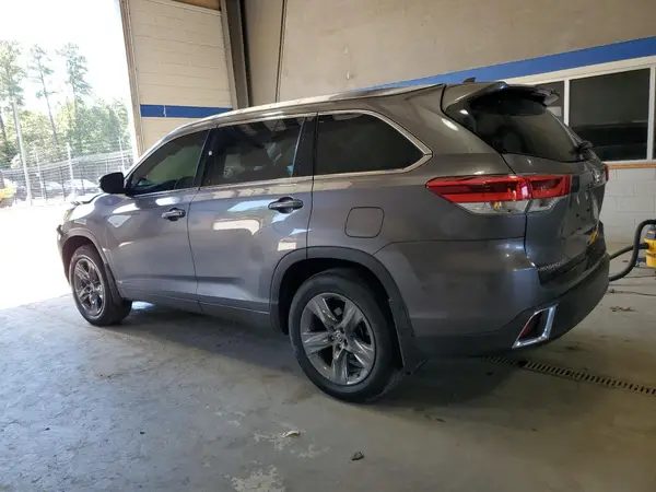 5TDDZRFHXKS720348 2019 TOYOTA HIGHLANDER - Image 2