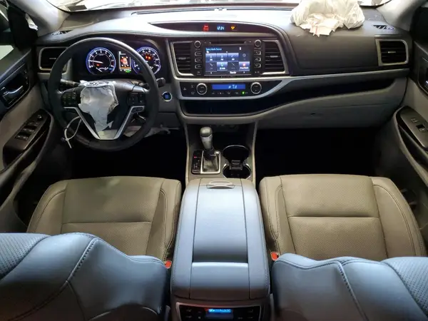 5TDDZRFHXKS720348 2019 TOYOTA HIGHLANDER - Image 8