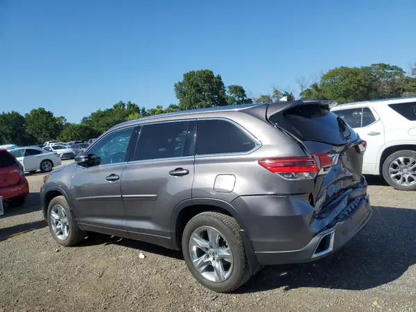 5TDDZRFHXKS735545 2019 TOYOTA HIGHLANDER - Image 2