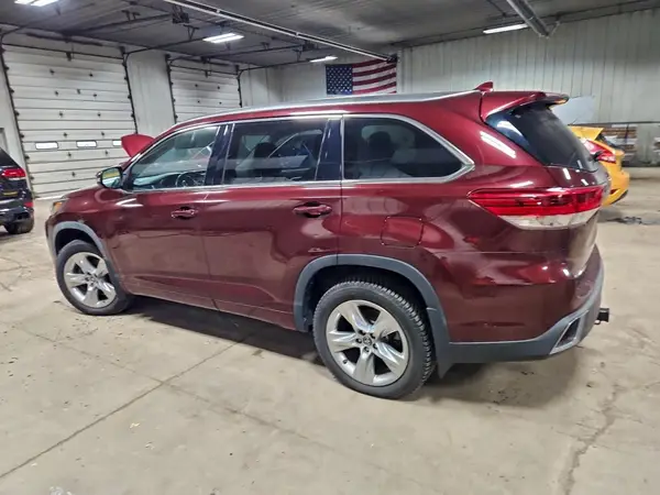 5TDDZRFHXKS741331 2019 TOYOTA HIGHLANDER - Image 2