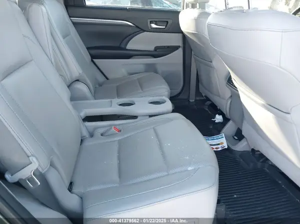 5TDDZRFHXKS921411 2019 TOYOTA HIGHLANDER - Image 8