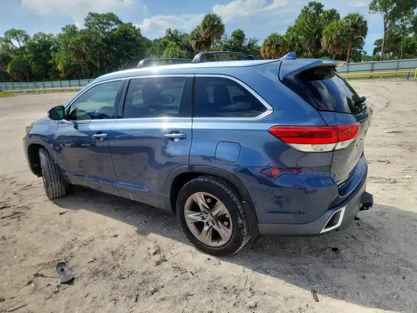 5TDDZRFHXKS957146 2019 TOYOTA HIGHLANDER - Image 2
