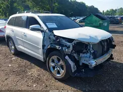 5TDDZRFHXKS974562 2019 TOYOTA HIGHLANDER