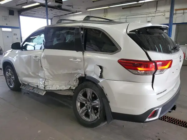 5TDDZRFHXKS980491 2019 TOYOTA HIGHLANDER - Image 2